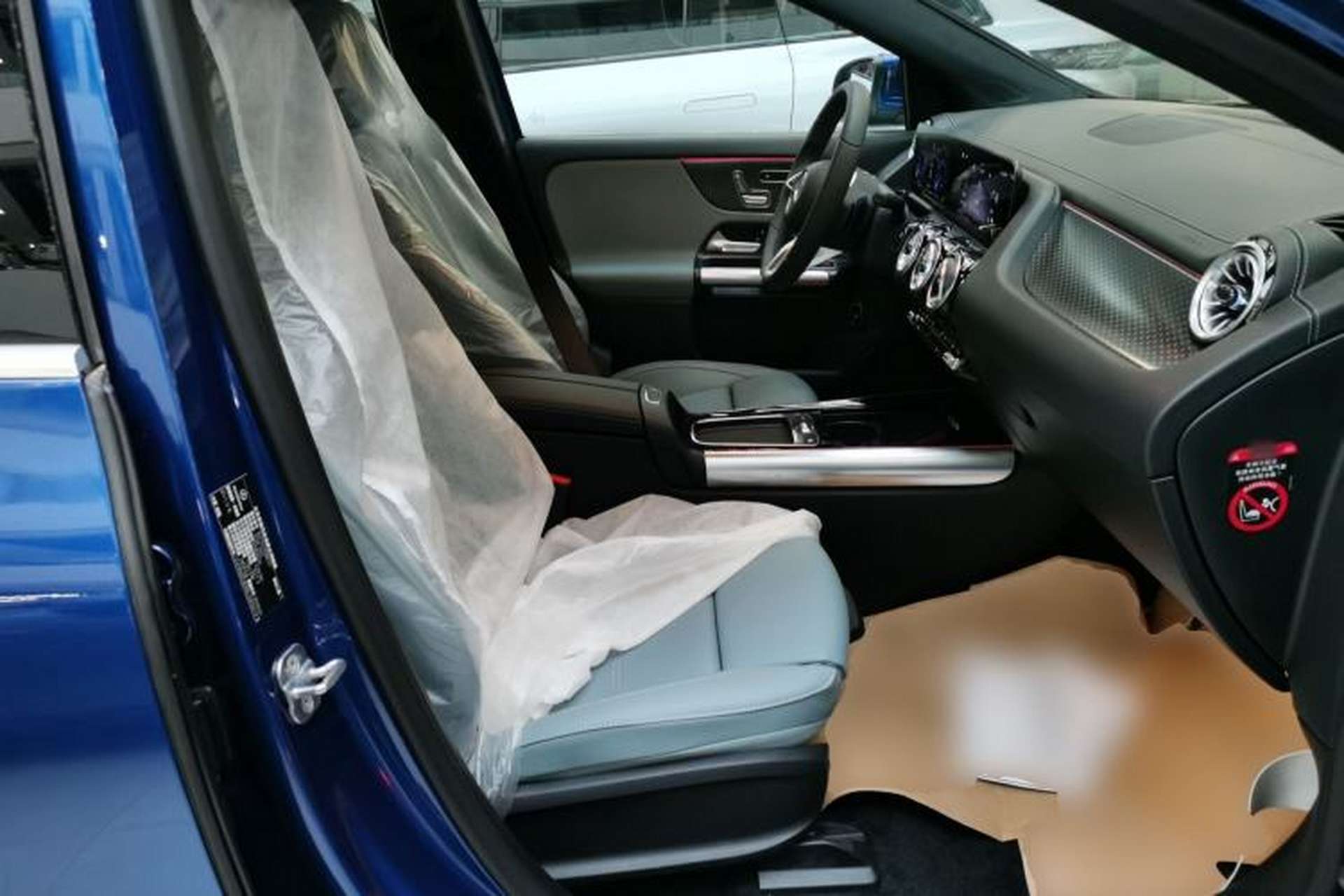 Used Mercedes-Benz EQA 2025 EQA 260 Right Front Seat