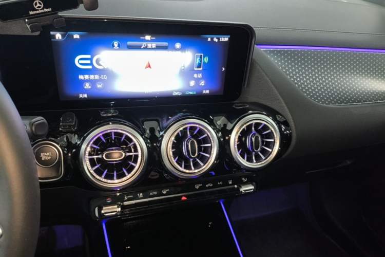 Used Mercedes-Benz EQA 2025 EQA 260 Audio And AC Panel