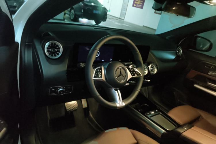 Used Mercedes-Benz EQA 2025 EQA 260 Driver Seat