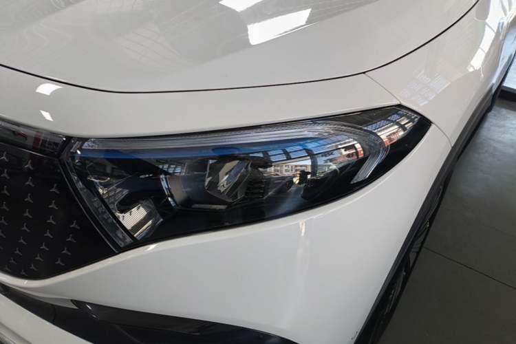 Used Mercedes-Benz EQA 2025 EQA 260 Left Front Headlight