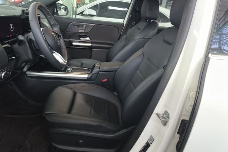 Used Mercedes-Benz EQA 2025 EQA 260 Left Front Seat