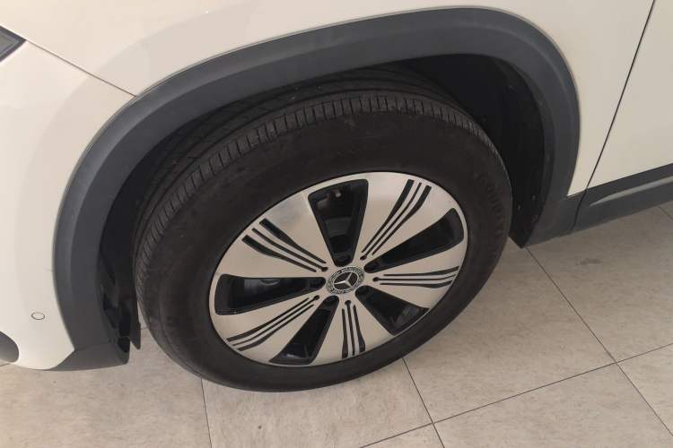 Used Mercedes-Benz EQA 2025 EQA 260 Left Front Wheel Hub