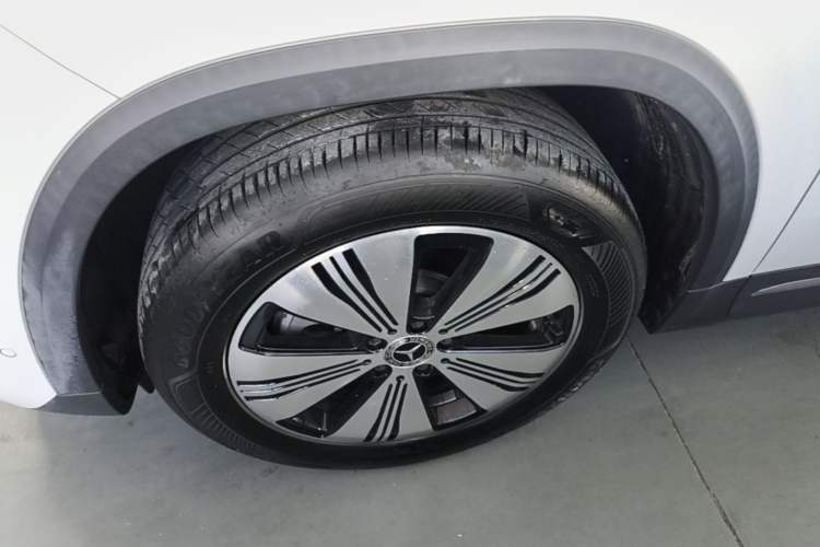 Used Mercedes-Benz EQA 2025 EQA 260 Left Front Wheel Hub
