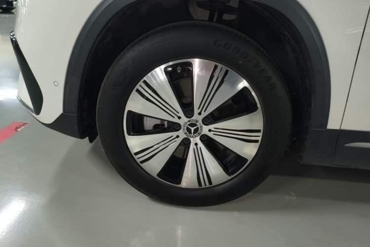 Used Mercedes-Benz EQA 2025 EQA 260 Left Front Wheel Hub