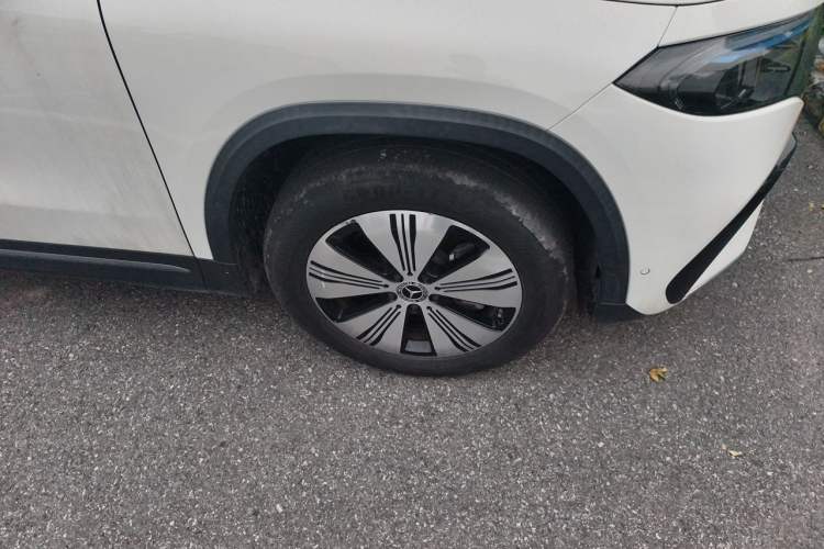 Used Mercedes-Benz EQA 2025 EQA 260 Right Front Wheel Hub