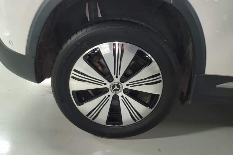 Used Mercedes-Benz EQA 2025 EQA 260 Right Rear Wheel Hub