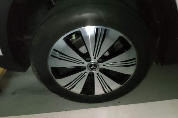 Used Mercedes-Benz EQA 2025 EQA 260 Right Rear Wheel Hub