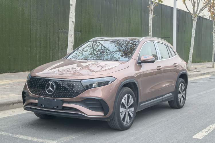 Used Mercedes-Benz EQA 2025 EQA 260 Exterior 1