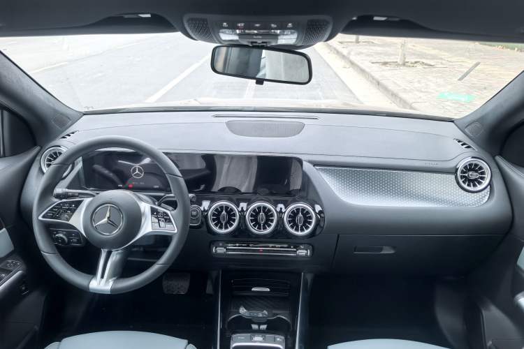 Used Mercedes-Benz EQA 2025 EQA 260 Instrument Cluster