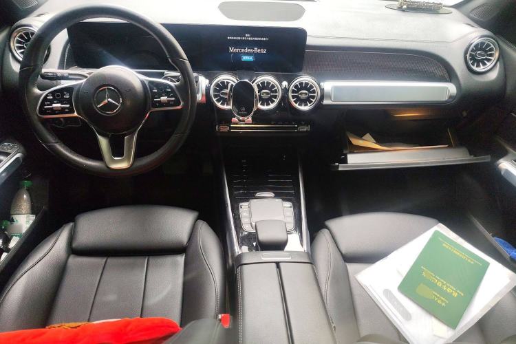 Used Mercedes-Benz EQB 2023 Facelift EQB 260 Center Console