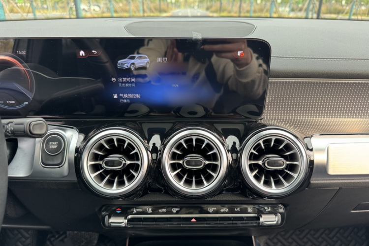 Used Mercedes-Benz EQB 2022 EQB 260 Audio And AC Panel