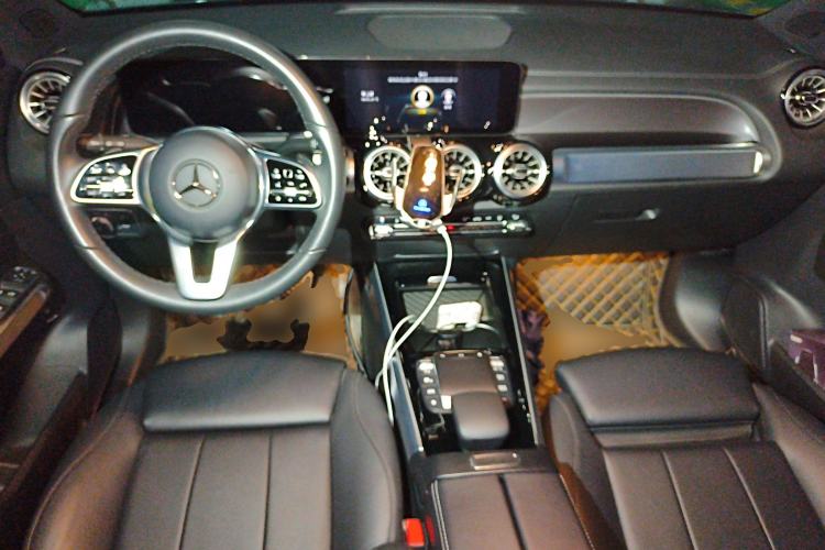 Used Mercedes-Benz EQB 2022 EQB 260 Center Console