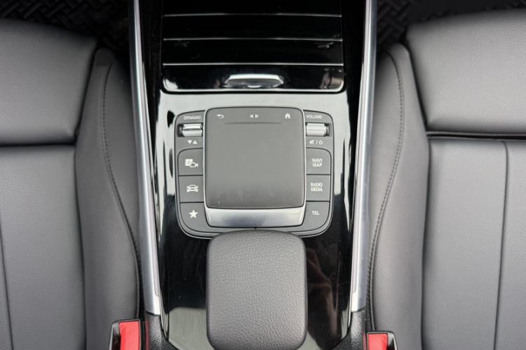 Used Mercedes-Benz EQB 2022 EQB 260 Interior 10