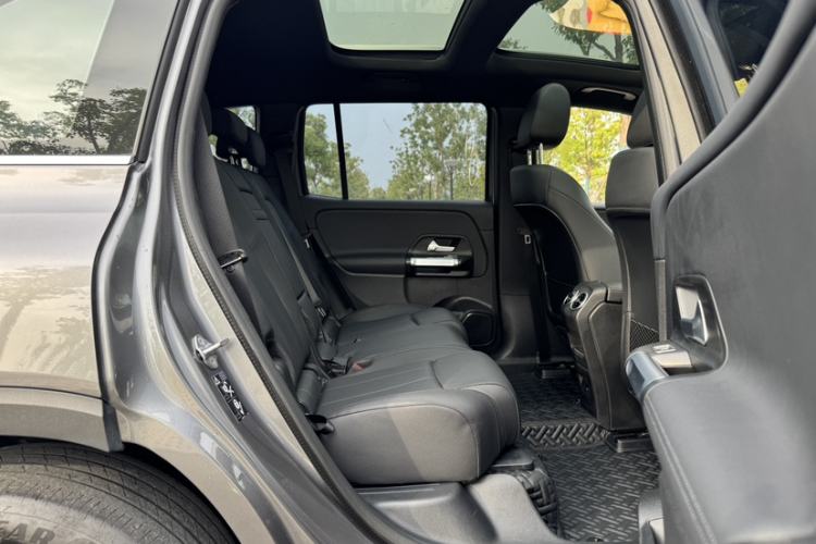 Used Mercedes-Benz EQB 2022 EQB 260 Interior 5