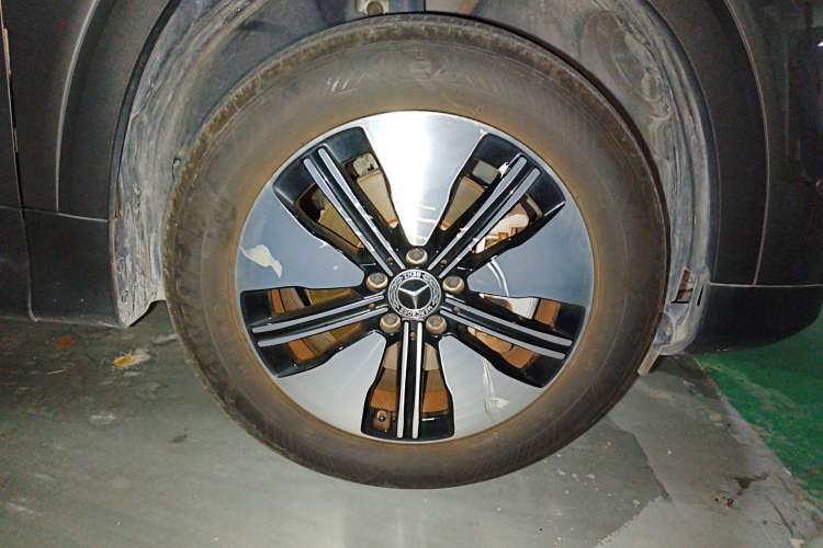 Used Mercedes-Benz EQB 2022 EQB 260 Right Front Wheel Hub