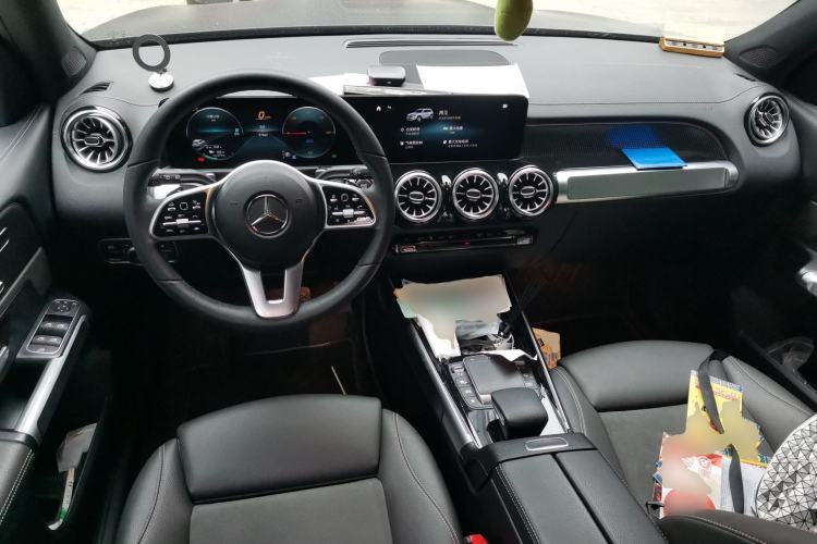 Used Mercedes-Benz EQB 2022 EQB 350 4MATIC Center Console
