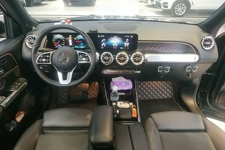 Used Mercedes-Benz EQB 2022 EQB 350 4MATIC Center Console