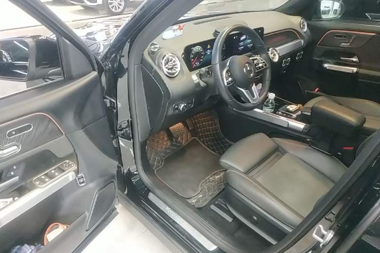 Used Mercedes-Benz EQB 2022 EQB 350 4MATIC Driver Seat