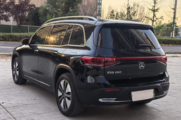 Used Mercedes-Benz EQB 2022 EQB 260 Exterior 8