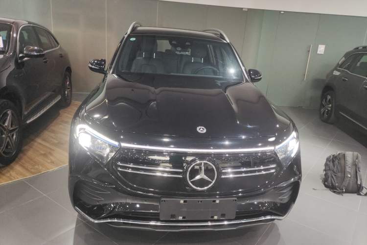 Used Mercedes-Benz EQB 2022 EQB 350 4MATIC Front