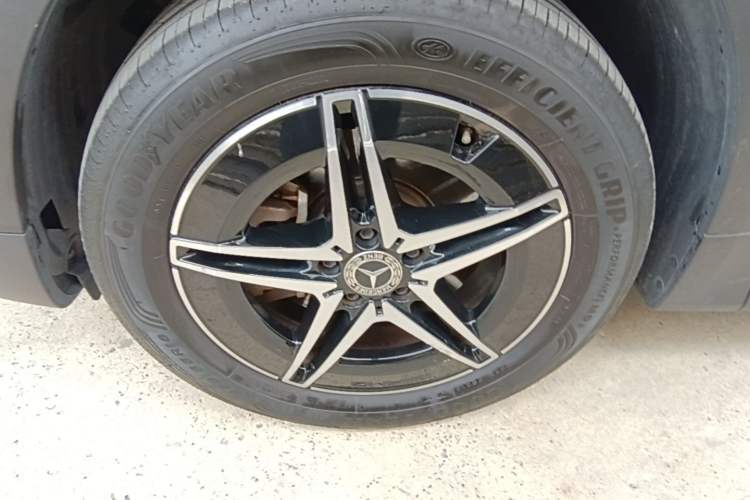 Used Mercedes-Benz EQB 2022 EQB 350 4MATIC First Edition Special Version Left Front Wheel Hub
