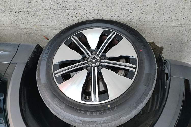 Used Mercedes-Benz EQB 2022 EQB 260 Left Front Wheel Hub