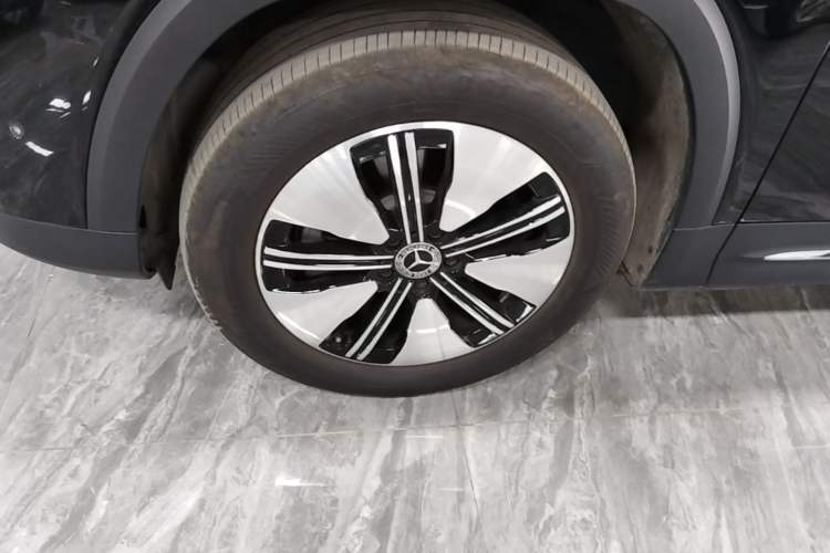 Used Mercedes-Benz EQB 2022 EQB 260 Left Front Wheel Hub
