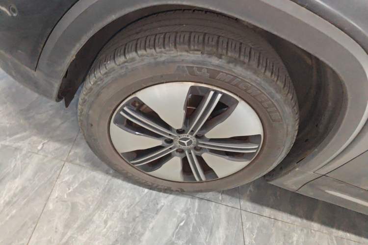 Used Mercedes-Benz EQB 2022 EQB 260 Left Front Wheel Hub