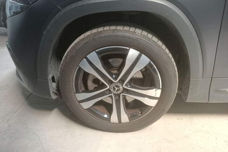 Used Mercedes-Benz EQB 2022 EQB 350 4MATIC Left Front Wheel Hub