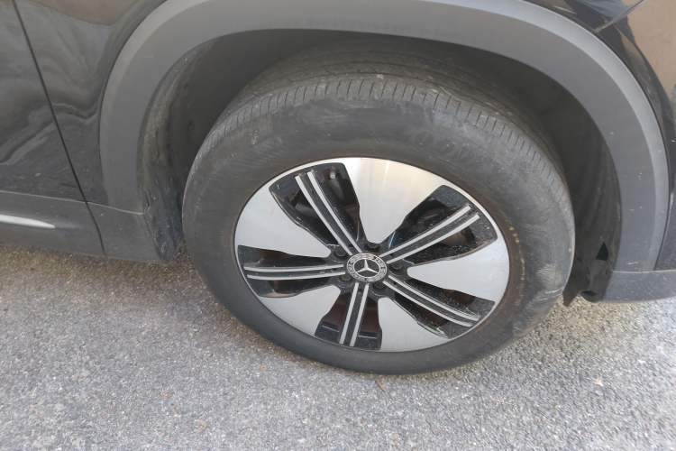 Used Mercedes-Benz EQB 2022 EQB 260 Right Front Wheel Hub