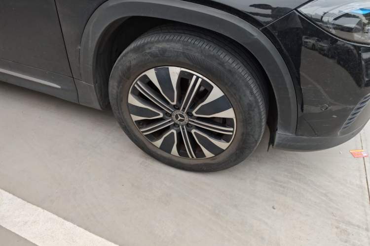Used Mercedes-Benz EQB 2022 EQB 260 Right Front Wheel Hub