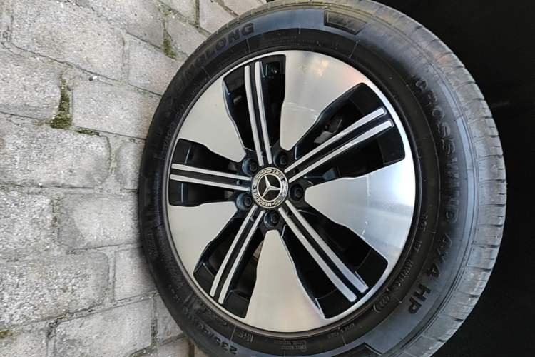 Used Mercedes-Benz EQB 2022 EQB 260 Right Rear Wheel Hub