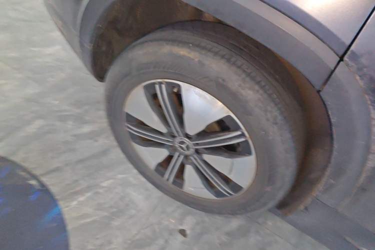 Used Mercedes-Benz EQB 2022 EQB 260 Right Rear Wheel Hub