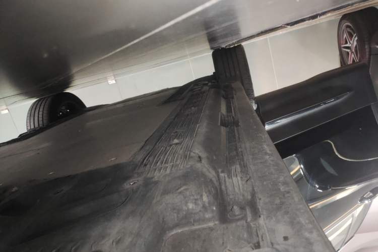 Used Mercedes-Benz EQB 2022 EQB 350 4MATIC Right Side Sill