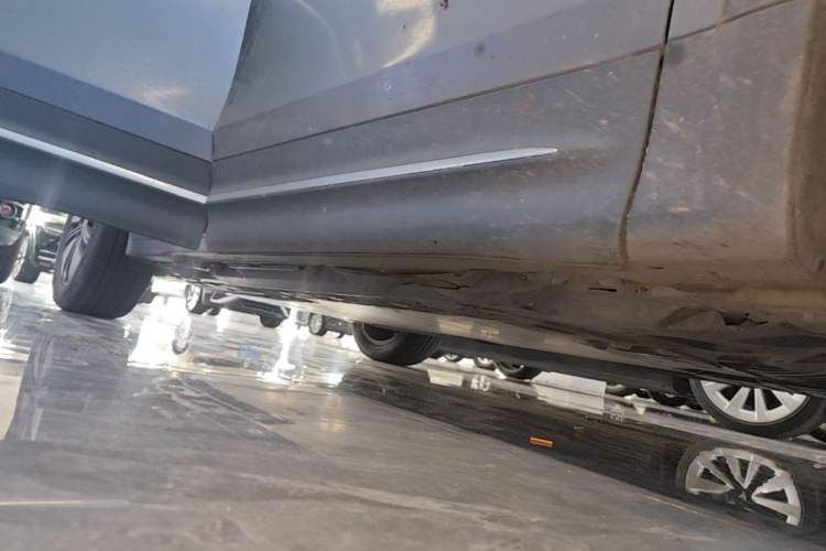 Used Mercedes-Benz EQB 2022 EQB 260 Right Side Sill