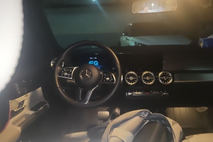 Used Mercedes-Benz EQB 2022 EQB 350 4MATIC Steering Wheel
