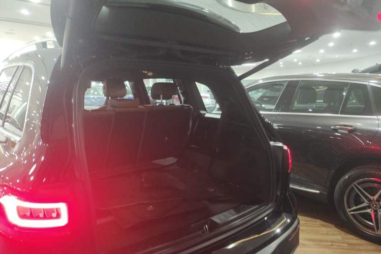 Used Mercedes-Benz EQB 2022 EQB 350 4MATIC Trunk