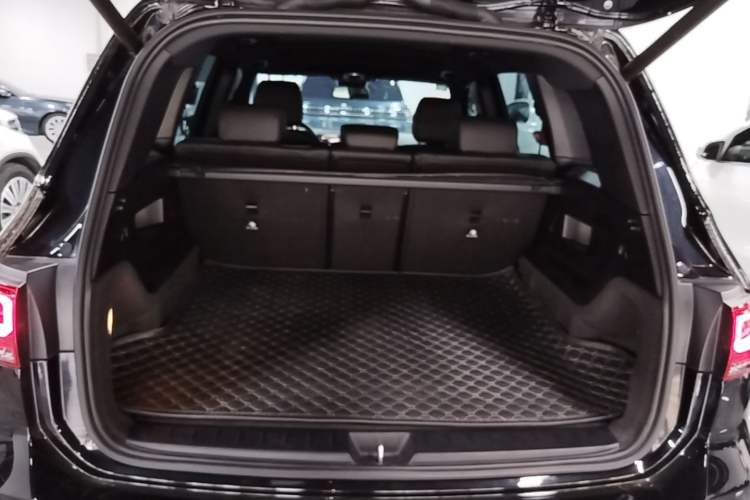 Used Mercedes-Benz EQB 2022 EQB 260 Trunk