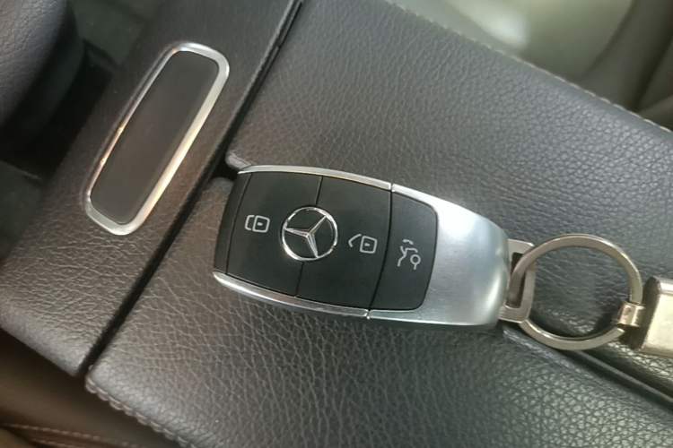 Used Mercedes-Benz EQB 2022 EQB 350 4MATIC Vehicle Key