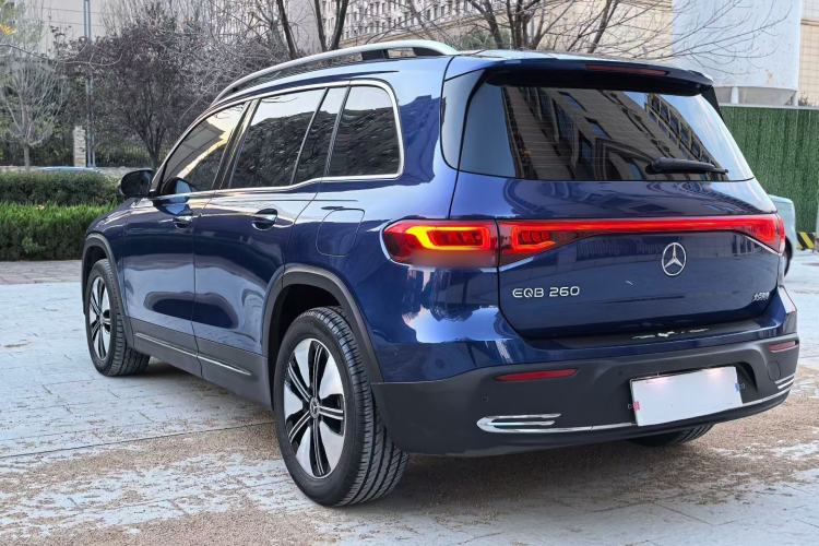 Used Mercedes-Benz EQB 2022 EQB 260 Exterior 8