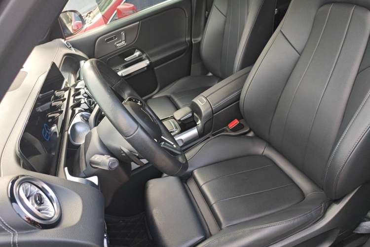 Used Mercedes-Benz EQB 2022 EQB 260 Left Front Seat