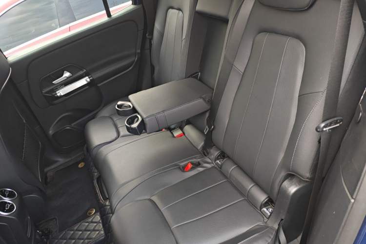 Used Mercedes-Benz EQB 2022 EQB 260 Left Rear Seat
