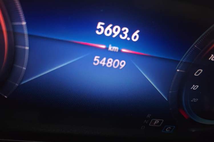 Used Mercedes-Benz EQB 2022 EQB 260 Odometer Close Up