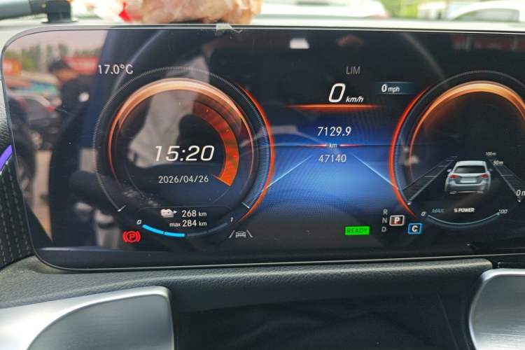 Used Mercedes-Benz EQB 2022 EQB 260 Odometer Close Up