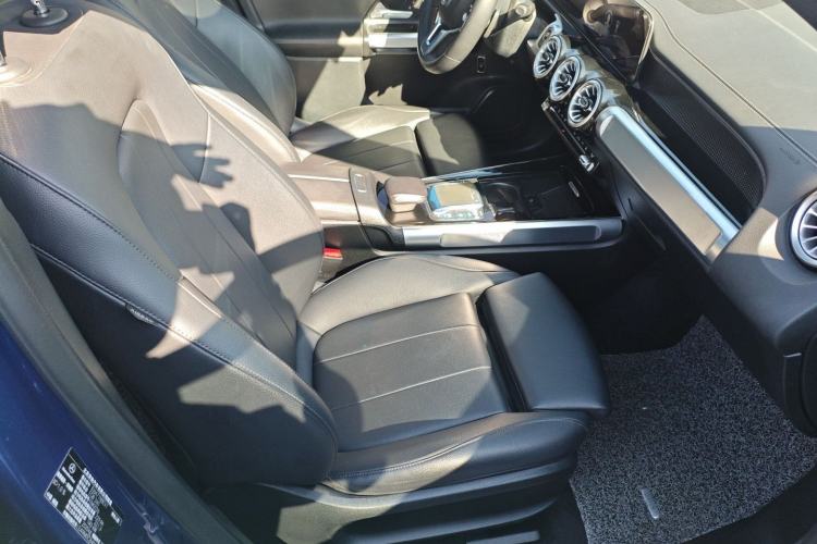 Used Mercedes-Benz EQB 2022 EQB 260 Right Front Seat
