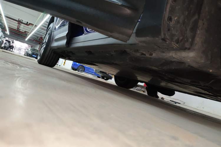 Used Mercedes-Benz EQB 2022 EQB 260 Right Side Sill