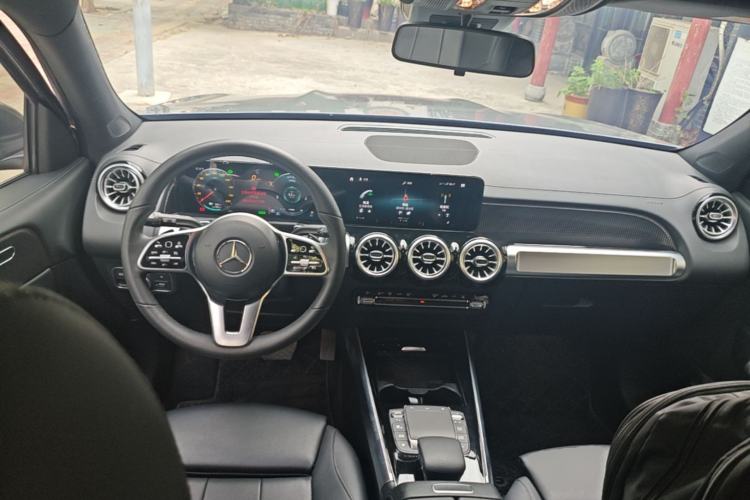 Used Mercedes-Benz EQB 2022 EQB 260 Center Console