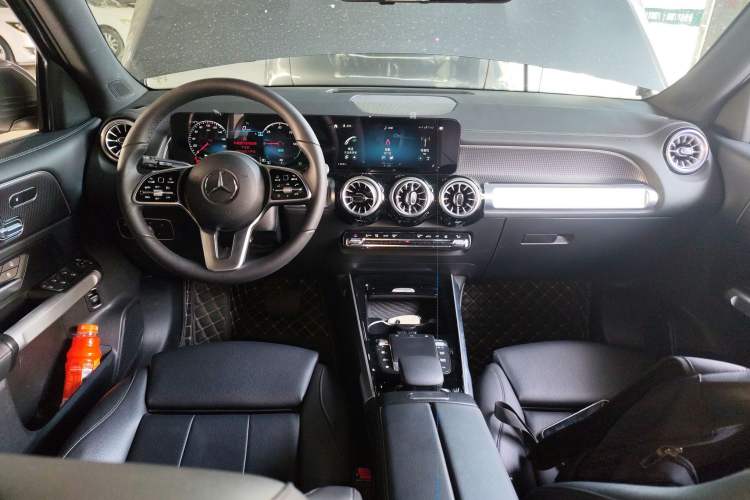 Used Mercedes-Benz EQB 2022 EQB 260 Center Console