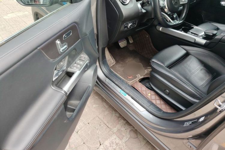 Used Mercedes-Benz EQB 2022 EQB 350 4MATIC First Edition Special Version Driver Seat