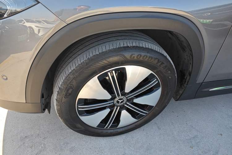 Used Mercedes-Benz EQB 2022 EQB 260 Exterior 2